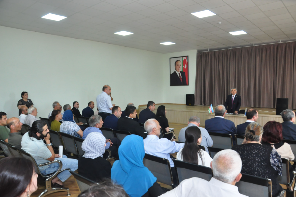 Sabunçu Rayon İcra Hakimiyyəti başçısının Maştağa qəsəbəsində sakinlərlə növbəti görüşü keçirilib
